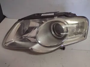 Foto de FARO IZQUIERDO VOLKSWAGEN PASSAT BERLINA (3C2) 2.0 TDI (140 CV / 103 KW) referencia 1EL24701401