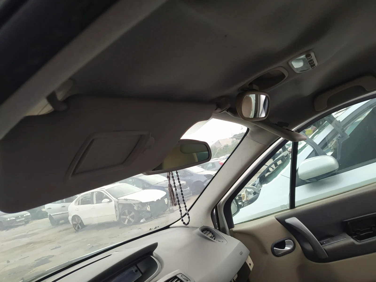 Foto de PARASOL DERECHO RENAULT SCENIC II (JM) 1.6 16V (113 CV / 83 KW)