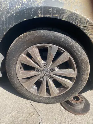 Foto de JUEGO LLANTAS VOLKSWAGEN GOLF VII (5G1/BE1) 1.4 16V TSI (122 CV / 90 KW)