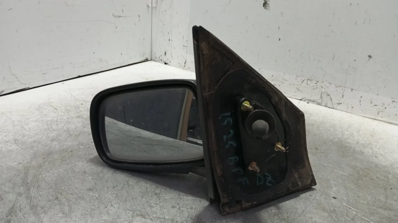 Foto de RETROVISOR IZQUIERDO TOYOTA YARIS (NCP1/NLP1/SCP1) referencia E13010399