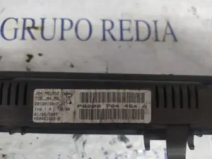 Foto de CUADRO INSTRUMENTOS RENAULT MEGANE II BERLINA 5P 1.9 dCi Diesel FAP CAT (110 CV / 81 KW) referencia 8200704464A foto 4