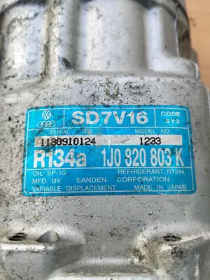 Foto de COMPRESOR AIRE ACONDICIONADO VOLKSWAGEN GOLF IV BERLINA (1J1)(10.1997) 1.9 TDI (131 CV / 96 KW) referencia 1J0820803K foto 6