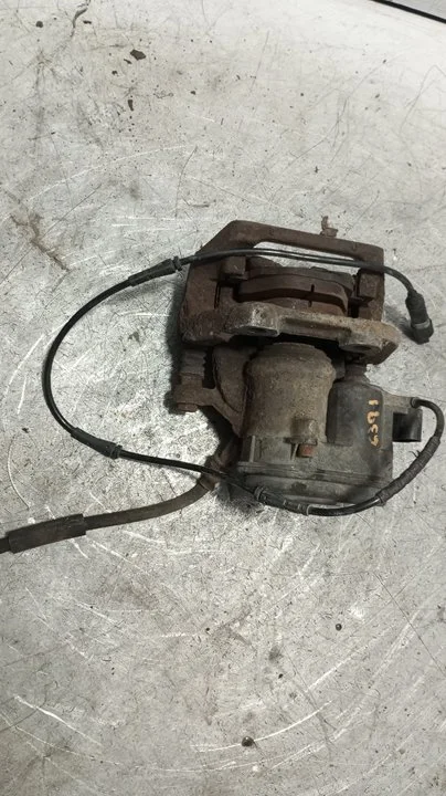 Foto de PINZA DE FRENO TRASERA DERECHA BMW SERIE 5 TOURING (F11) 2.0 Turbodiesel (218 CV / 160 KW) referencia 32349660