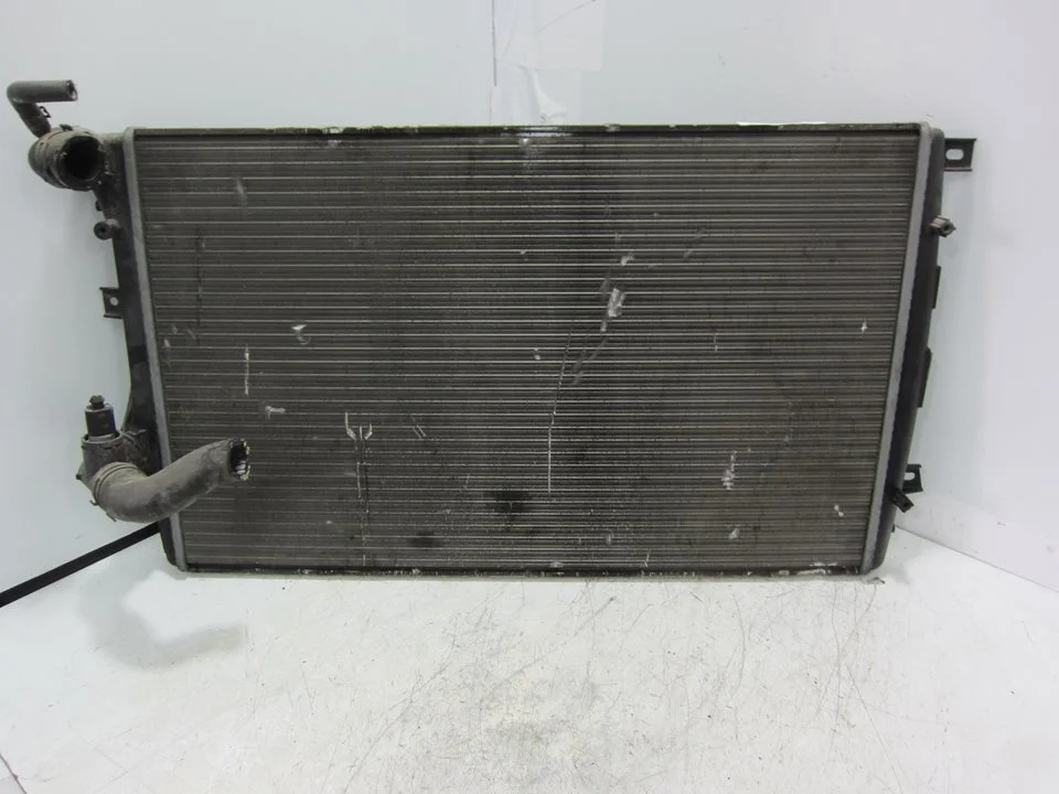 Foto de RADIADOR AGUA SEAT ALTEA XL (5P5) 1.9 TDI (105 CV / 77 KW) referencia 1K0121253AA