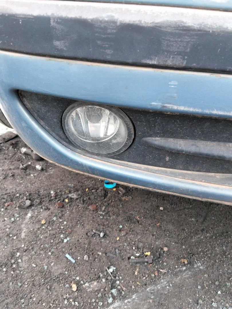 Foto de FARO ANTINIEBLA DERECHO RENAULT LAGUNA II (BG0) 1.9 dCi Diesel CAT (101 CV / 74 KW) referencia 8200074008