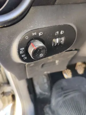 Foto de MANDO LUCES SEAT CORDOBA BERLINA (6L2) 1.9 TDI (131 CV / 96 KW) referencia 6Q0953503BMFKZ