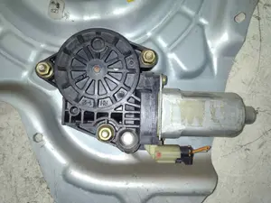 Foto de ELEVALUNAS TRASERO DERECHO PEUGEOT PARTNER (S2) 1.9 Diesel (69 CV / 51 KW) referencia 834802D052 foto 5