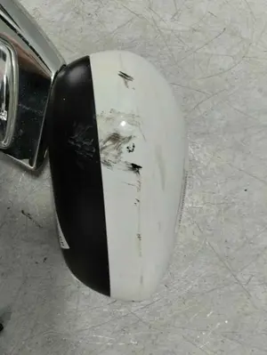 Foto de RETROVISOR IZQUIERDO CITROEN C3 1.4 HDi (68 CV / 50 KW) referencia 0207156 foto 2
