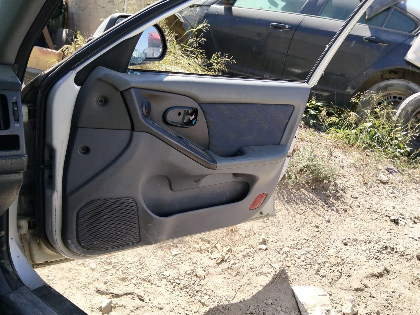 Foto de GUARNECIDO PUERTA DELANTERA DERECHA HYUNDAI ELANTRA (XD) 2.0 CRDi CAT (113 CV / 83 KW)