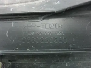 Foto de NO IDENTIFICADO PEUGEOT 207 referencia 9680266280 foto 2