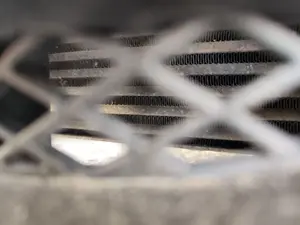 Foto de INTERCOOLER BMW SERIE 3 BERLINA (E90) 2.0 16V Diesel (163 CV / 120 KW)