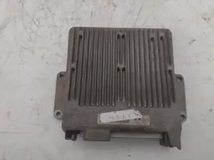 Foto de CENTRALITA MOTOR UCE RENAULT CLIO II FASE I (B/CB0) 1.2  (58 CV / 43 KW) referencia 7700111151
