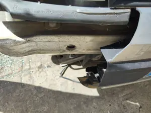 Foto de REFUERZO PARAGOLPES DELANTERO RENAULT SCENIC II 1.5 dCi Diesel (101 CV / 74 KW) referencia 8200534784