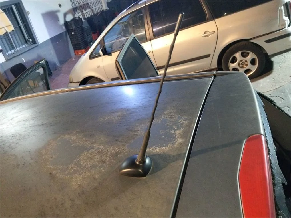 Foto de ANTENA OPEL MERIVA B
