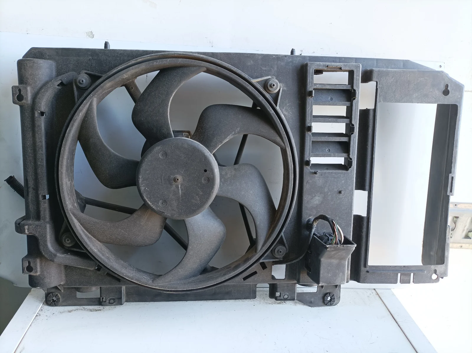 Foto de ELECTROVENTILADOR CITROEN BERLINGO referencia 1831237016