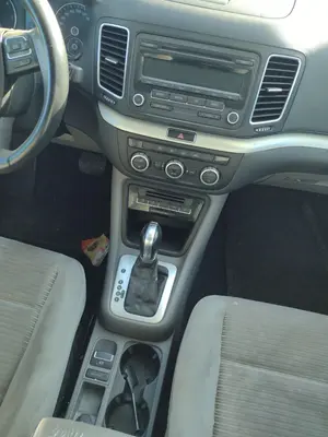 Foto de PALANCA CAMBIO SEAT ALHAMBRA (710) 2.0 TDI (140 CV / 103 KW)