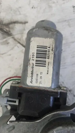 Foto de ELEVALUNAS TRASERO DERECHO NISSAN QASHQAI (J10) 2.0 16V CAT (141 CV / 104 KW) referencia 1197660 foto 4