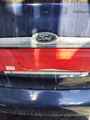 Foto de MANETA EXTERIOR MALETERO / PORTON FORD MONDEO BERLINA (GD) 1.8 Turbodiesel CAT (90 CV / 66 KW)
