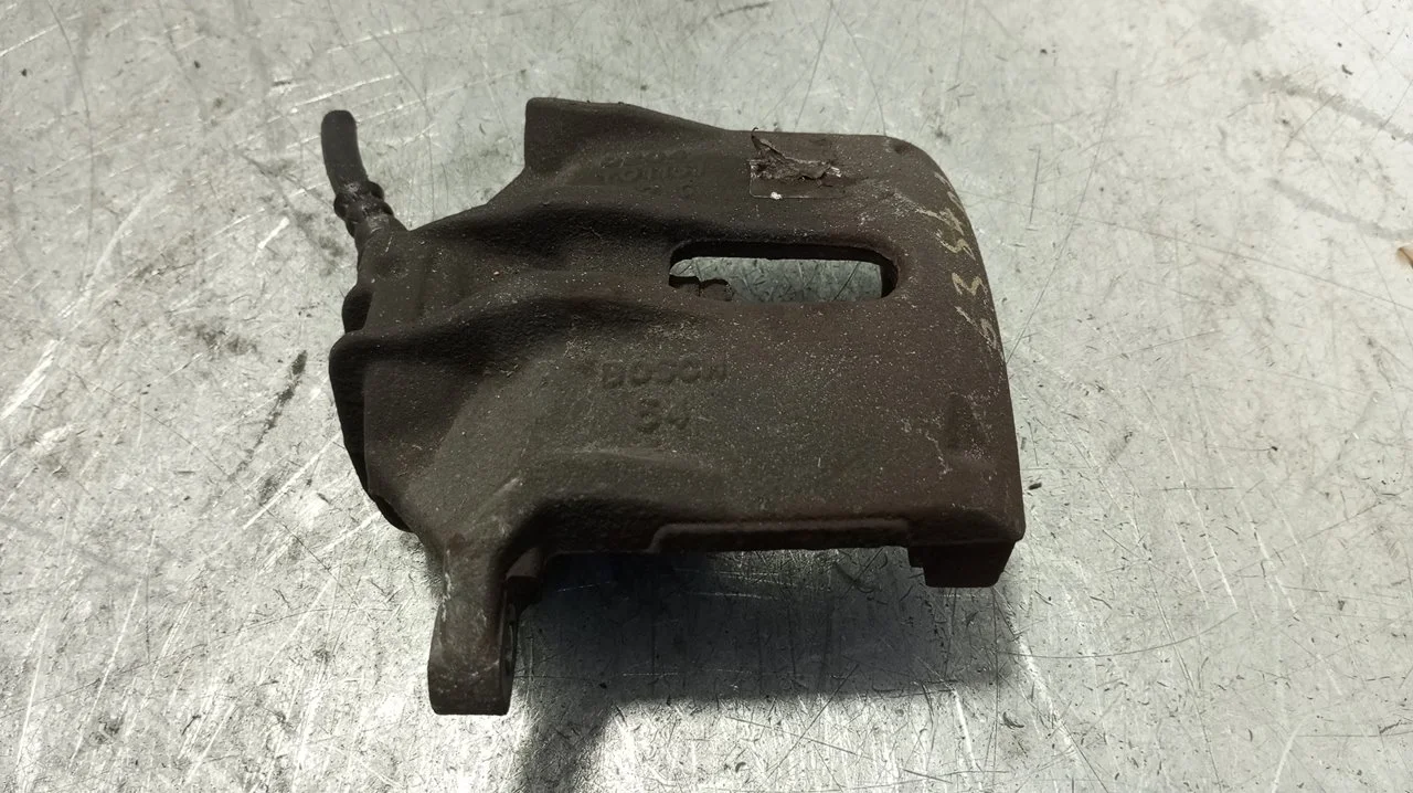 Foto de PINZA DE FRENO DELANTERA IZQUIERDA CITROEN C3 1.4 (73 CV / 54 KW) referencia Y01131