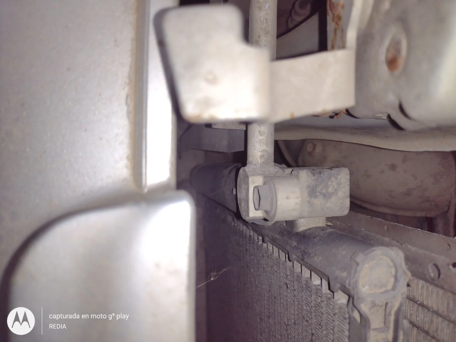 Foto de CONDENSADOR / RADIADOR AIRE ACONDICIONADO SUZUKI IGNIS (RG/FH) 1.3 CAT (83 CV / 61 KW)