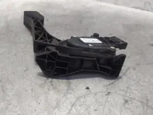 Foto de POTENCIOMETRO PEDAL OPEL ASTRA J BERLINA 5P 1.7 16V CDTI (110 CV / 81 KW) referencia 13252702 foto 5