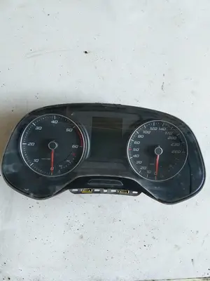 Foto de CUADRO INSTRUMENTOS SEAT LEON ST 5F8 1.6 TDI (105 CV / 77 KW) referencia 5F0920