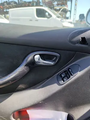 Foto de MANETA INTERIOR DELANTERA IZQUIERDA SEAT LEON (1M1) 1.9 TDI (90 CV / 66 KW)
