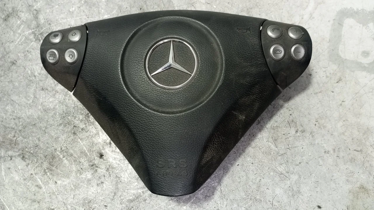 Foto de AIRBAG DELANTERO IZQUIERDO MERCEDES-BENZ CLASE C (BM 203) BERLINA 2.2 CDI CAT (150 CV / 110 KW) referencia A0008605402