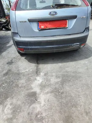 Foto de PARAGOLPES TRASERO FORD FOCUS BERLINA (CAP) 1.6 TDCi CAT (90 CV / 66 KW) referencia 1336747