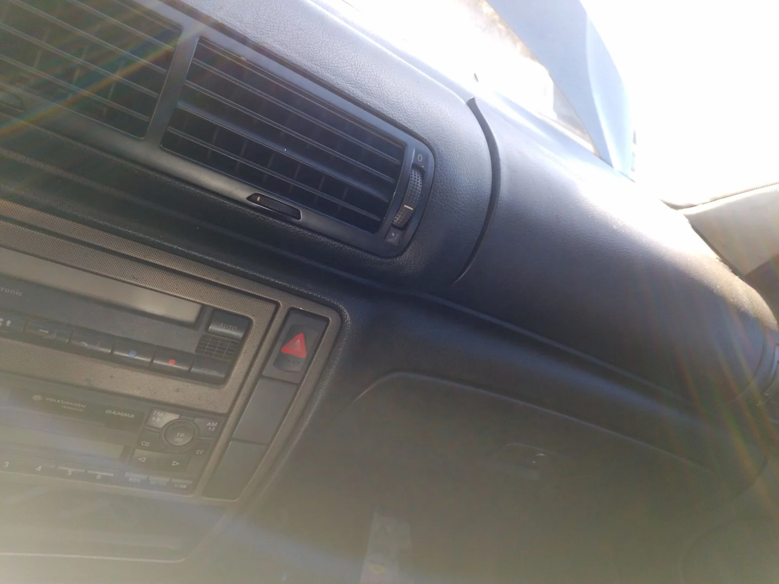 Foto de WARNING VOLKSWAGEN PASSAT BERLINA (3B3) 1.9 TDI (131 CV / 96 KW)