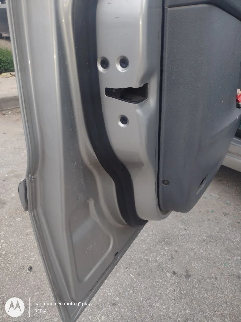 Foto de CERRADURA PUERTA DELANTERA IZQUIERDA FORD S-MAX (CA1) 2.0 TDCi CAT (140 CV / 103 KW)