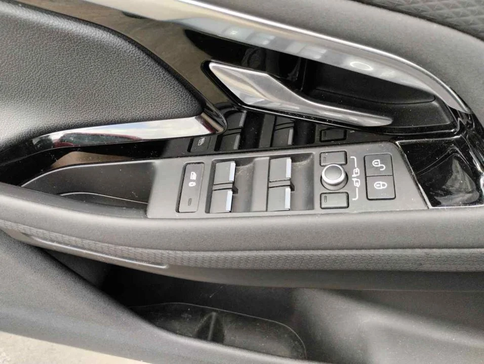 Foto de MANDO ELEVALUNAS DELANTERO IZQUIERDO LAND ROVER RANGE ROVER EVOQUE 2.0 Td4 CAT (150 CV / 110 KW)