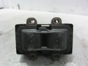 Foto de BOBINA ENCENDIDO RENAULT CLIO II FASE I (B/CB0) 1.2 (58 CV / 43 KW) referencia 7700274008 foto 4