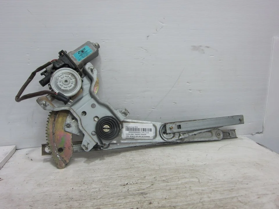 Foto de ELEVALUNAS TRASERO DERECHO FORD MONDEO BERLINA (GE) 2.5 V6 24V CAT (170 CV / 125 KW) referencia OK2FA587256Y