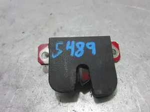 Foto de CERRADURA MALETERO / PORTON SEAT IBIZA (6L1) 1.4 16V (75 CV / 55 KW) referencia 6L6827505A