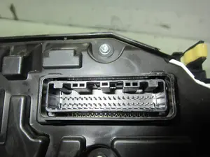 Foto de CUADRO INSTRUMENTOS TOYOTA AVENSIS CROSS SPORT (T27) 1.8 16V CAT (147 CV / 108 KW) referencia 8380005V62 foto 2