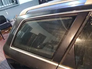 Foto de LUNA CUSTODIA TRASERA DERECHA AUDI ALLROAD QUATTRO QUATTRO (4B5)