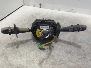 Foto de MANDO MULTIFUNCION ALFA ROMEO 147 (190) 1.6 16V CAT (105 CV / 77 KW) referencia 735293303