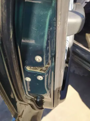 Foto de CERRADURA PUERTA DELANTERA IZQUIERDA TOYOTA LAND CRUISER (J9) 3.0 Turbodiesel (125 CV / 92 KW)