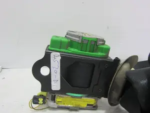 Foto de CINTURON SEGURIDAD DELANTERO IZQUIERDO TOYOTA AURIS (E15) 1.4 Turbodiesel CAT (90 CV / 66 KW) referencia 3063559 foto 2