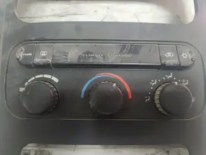 Foto de MANDO CLIMATIZADOR CHRYSLER VOYAGER (RG) 2.5 CRD CAT (143 CV / 105 KW) referencia 05005018AC