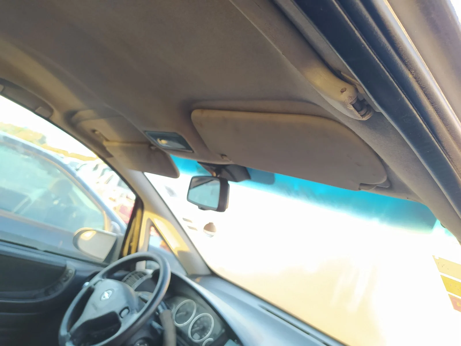 Foto de LUZ INTERIOR OPEL ZAFIRA A 2.0 DTI (101 CV / 74 KW) referencia 9104347