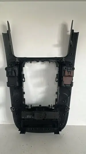 Foto de CONSOLA CENTRAL AUDI A5 COUPE (8T) 2.0 16V TDI (170 CV / 125 KW) referencia 8K0959673 foto 5