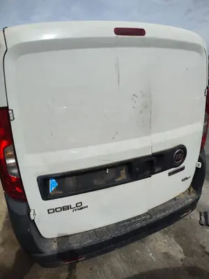 Foto de PORTON TRASERO IZQUIERDO FIAT II DOBLÒ (263) CARGO 1.6 JTDM 16V CAT (105 CV / 77 KW) foto 3