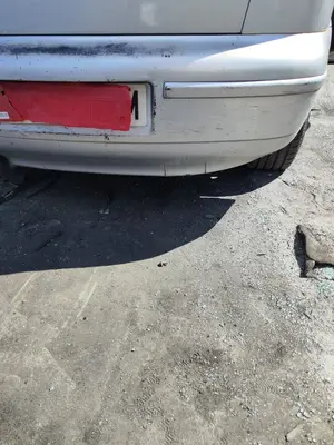 Foto de PARAGOLPES TRASERO SEAT LEON (1M1) 1.9 TDI (90 CV / 66 KW) foto 4