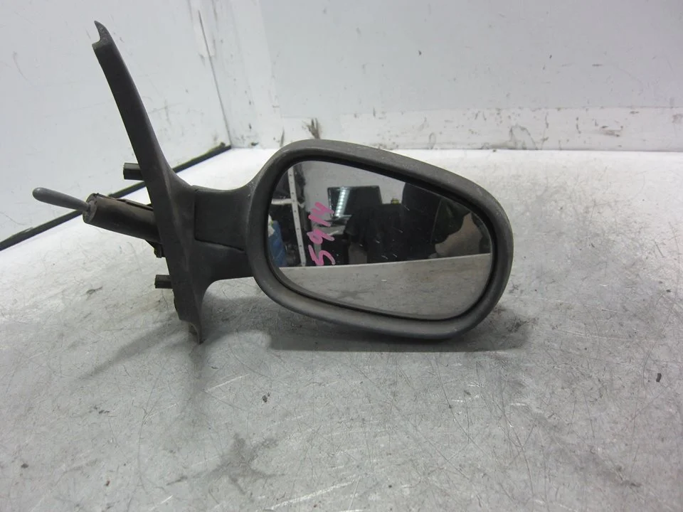 Foto de RETROVISOR DERECHO RENAULT CLIO II FASE I (B/CB0) 1.2 (58 CV / 43 KW) referencia 12343010