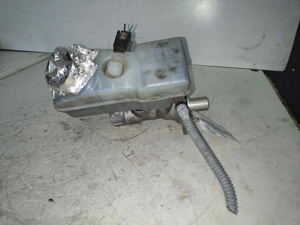Foto de BOMBA FRENO RENAULT CLIO IV 1.5 dCi Diesel FAP (90 CV / 66 KW) referencia 1070529S01