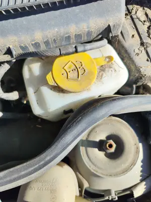 Foto de DEPOSITO LIMPIA OPEL CORSA C 1.2 16V CAT (Z 12 XEP / LB4) (80 CV / 59 KW)