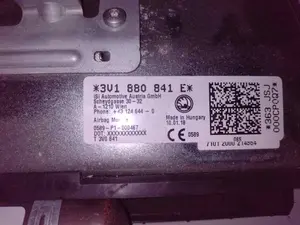 Foto de NO IDENTIFICADO SKODA SUPERB COMBI (3V5) 2.0 TDI (190 CV / 140 KW) referencia 3V1880841E foto 2