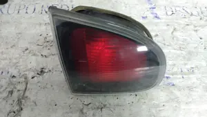 Foto de PILOTO TRASERO IZQUIERDO INTERIOR DAEWOO LANOS 1.4 CAT (75 CV / 55 KW) referencia 415899L